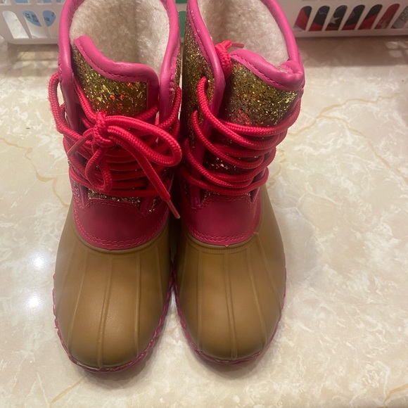 Pink - Picture 2 of 3